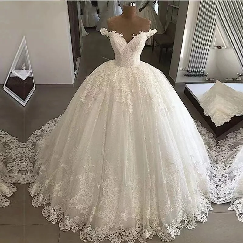 

Бальное платье принцессы, свадебные платья для невесты 2022, с открытыми плечами, со шнуровкой сзади, со шлейфом и аппликацией, платья