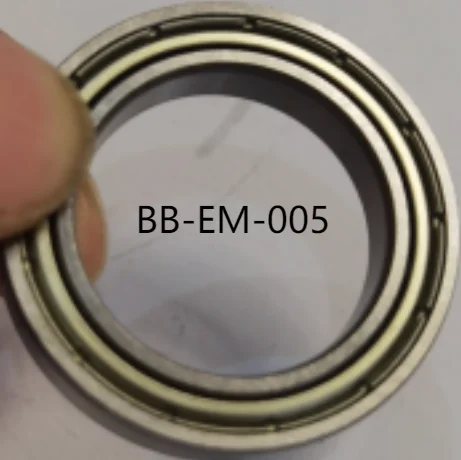 

BROSE E01680-100 Полный комплект подшипников двигателя и ремень