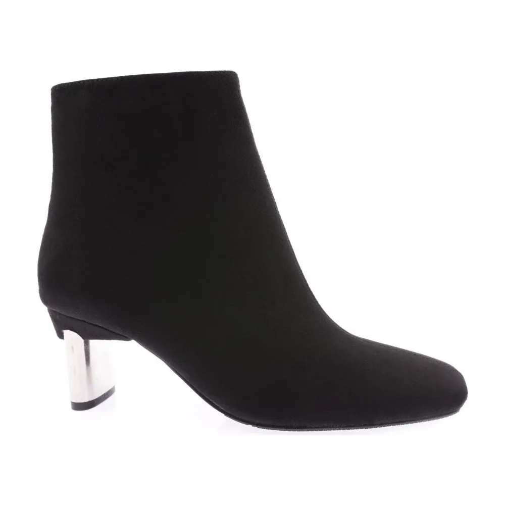 

Dorlie A510 Women Stubby Toe Heels Ankle Boot