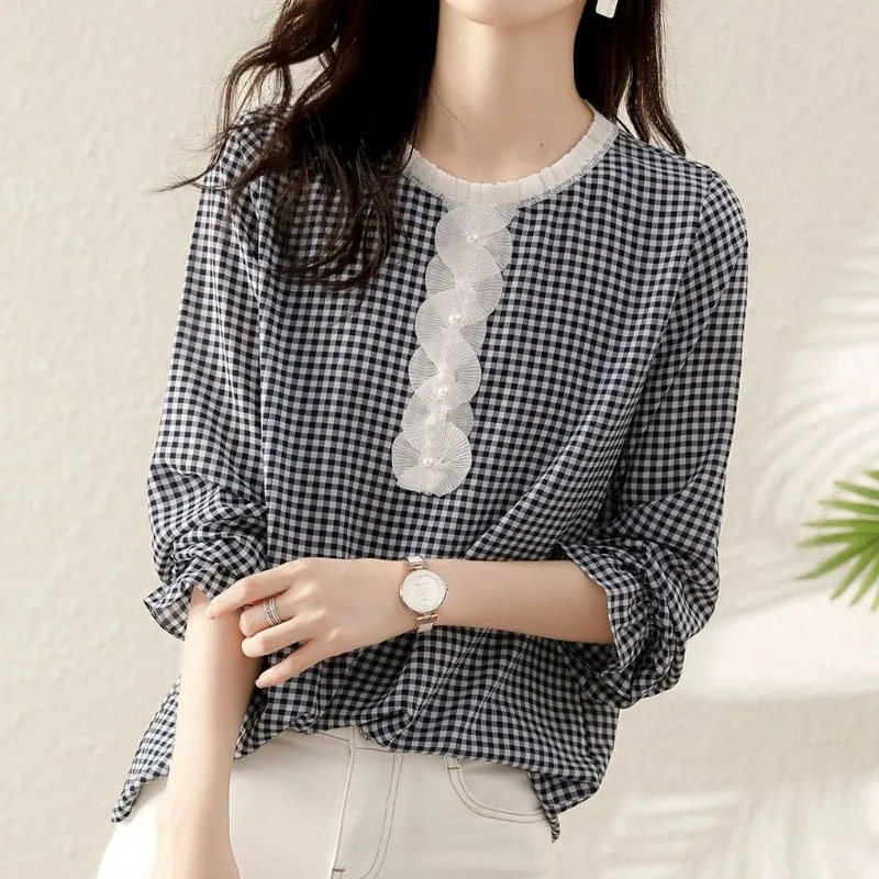

Fashion Casual Female Plaid Printing Shirt 2022 Autumn All-match New Loose Simplicity Lace Spliced Beading Round Neck T-shirt