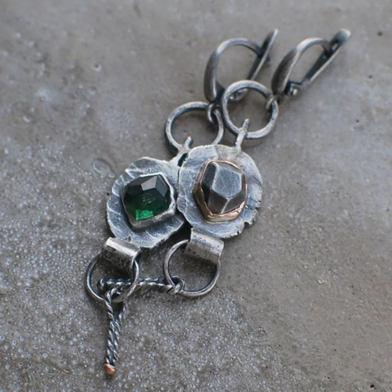 

Vintage Pendant Ancient Metal Green Stone Earrings Hollow Round Twisted Rope Pendant Earrings Women's Earring Jewelry