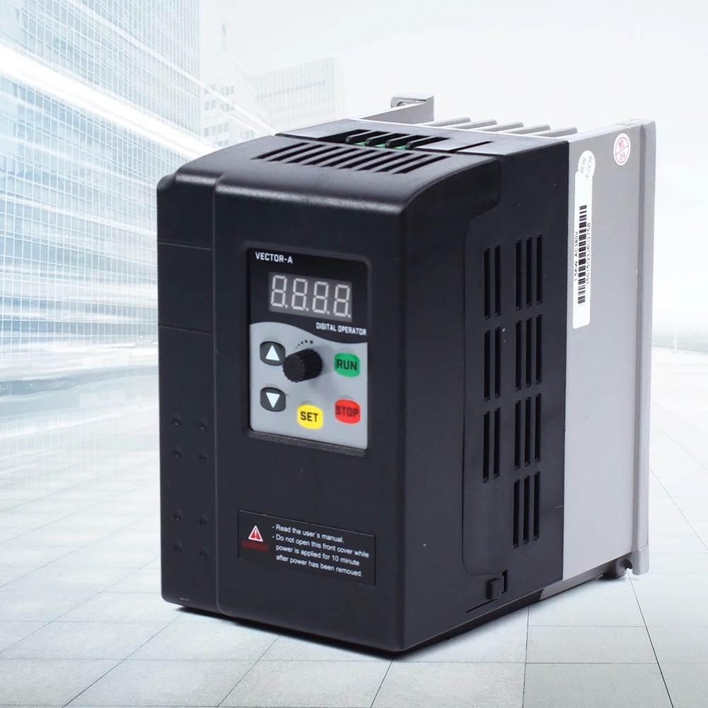 

220V/380V 1.5KW/2.2KW Speed Controller Frequency Converter 1/3Phase Frequency Driver