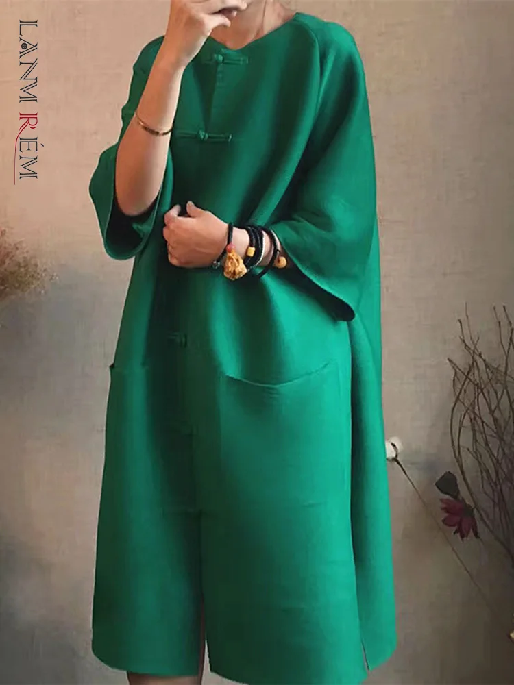 

LANMREM Women Retro Pleated Trench Round Neck Half Sleeve Single Breasted Loose Coats 2022 Fashion Spring New 2022 2E1103