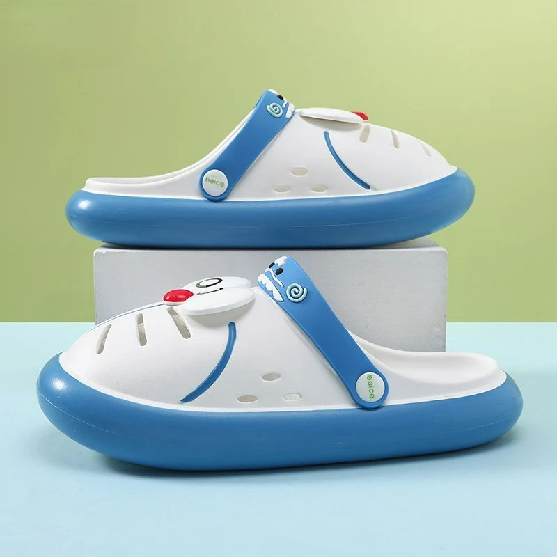 

Anime Doraemon Hole Shoes Women's Home Slippers 2023 summer Cute Outing Closed-Toe Slippers Women Shoes Sandals EVA