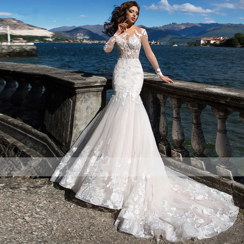 Купи Elegant Luxury Women Mermaid Wedding Dress Sexy V-neck Lace Applique Tulle Long Sleeve Button Sweeping Train Bridal Dress за 11,760 рублей в магазине AliExpress