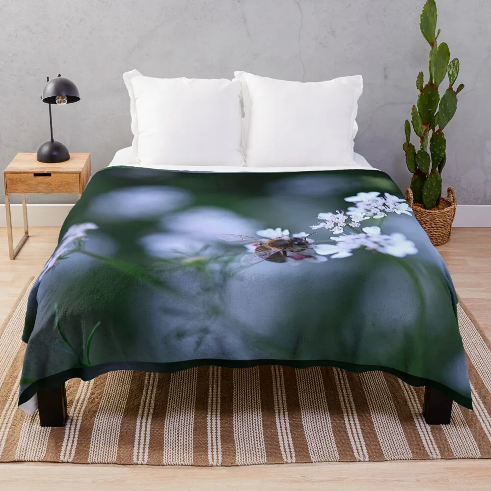 Очень бронзовая пчела с нагрузкой розового пыльца пледы Retros Furrys идеи подарков на