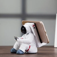 Resin Astronauts Ornaments Universal Cell Phone Stand Holder Bracket Gift Toys Home Office Desk Decoration Birthday                   