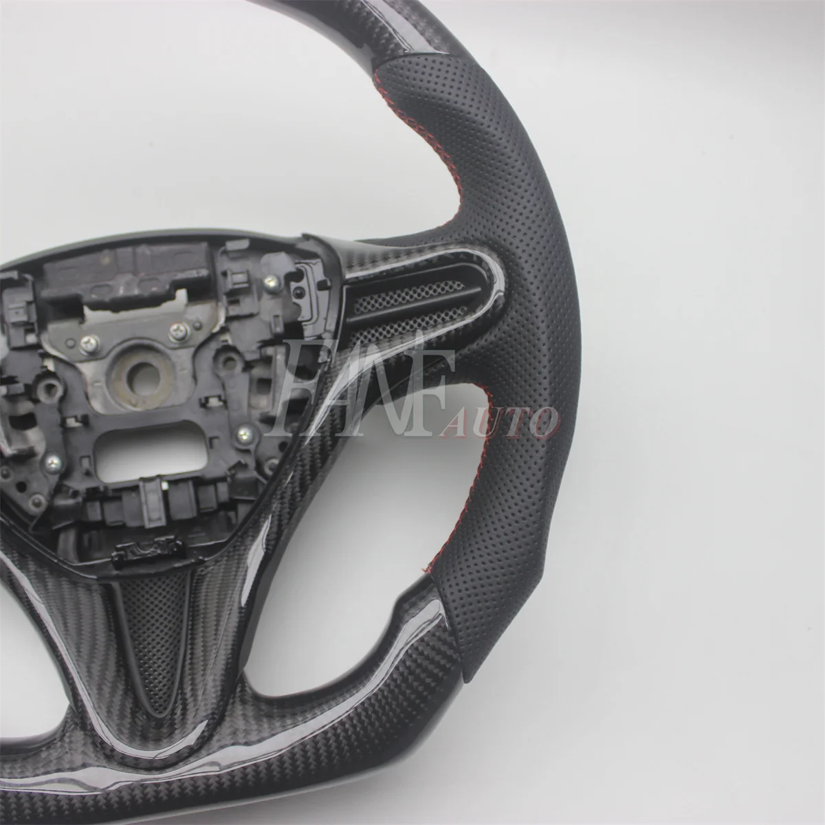Фото Сменный руль из настоящего карбона с кожаной отделкой для Honda Civic 8-го поколения 2006-2011 гг. №3