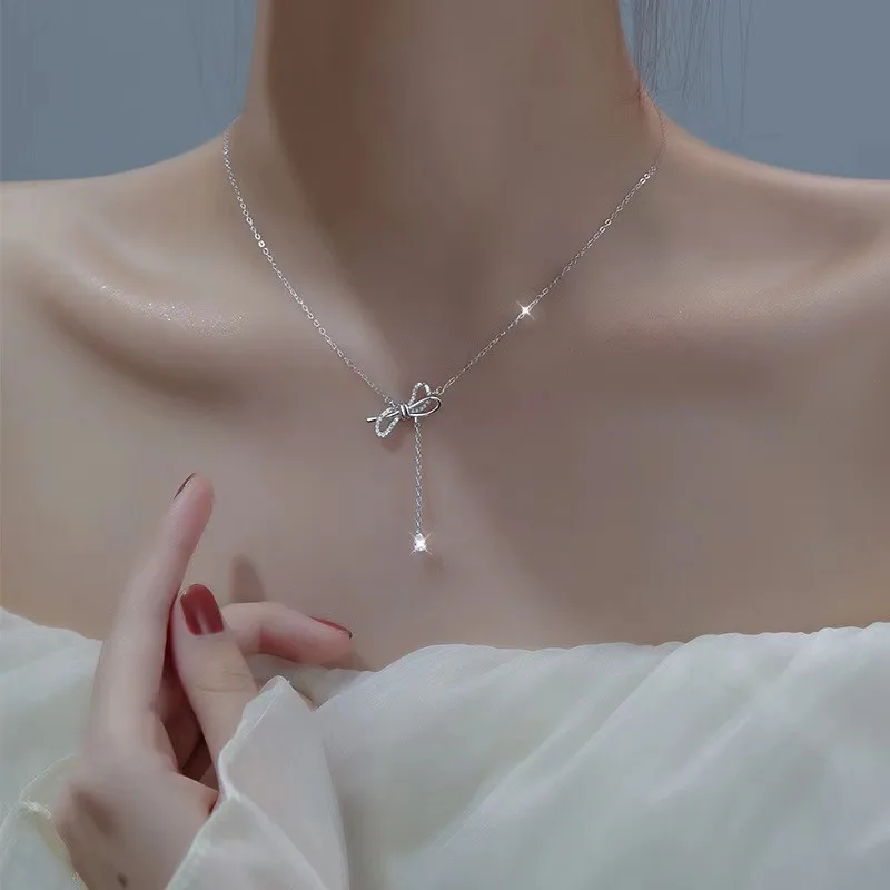 

Exquisite Silver Plated Crystal Bowknot Pendant Necklace for Women Fashion Zircon Water Drop Clavicle Chain Choker Jewelry Gifts