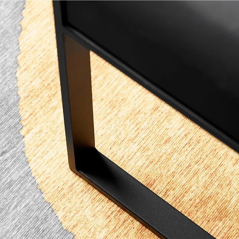 Черный металлический современный роскошный журнальный столик в скандинавском