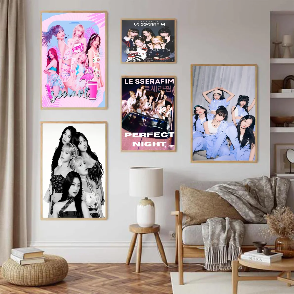 Kpop LE-SSERAFIM Девушка Классические винтажные постеры Decoracion Живопись Настенное