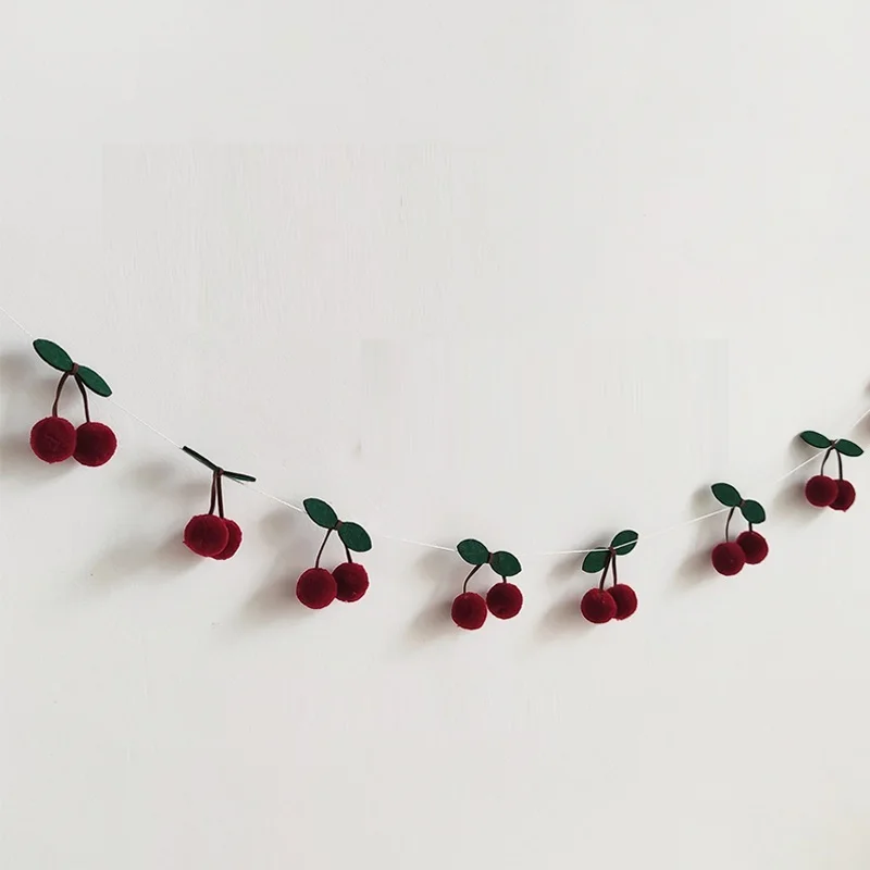

Вишневая гирлянда Euniqueen для праздника