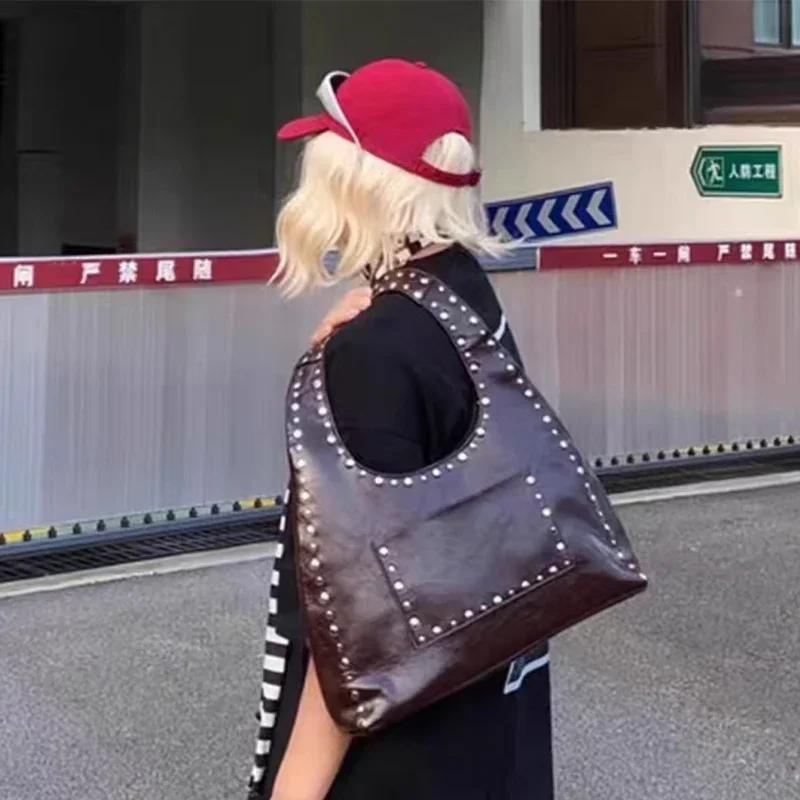 Новый бренд дизайн с заклепками винтажная сумка на плечо в стиле панк кофейная