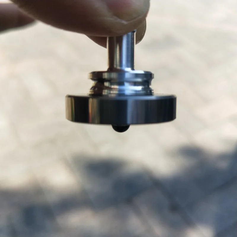 Tungsten Steel EDC Hand-Twist Gyro Ultra-Long Mute Adult Toy enlarge