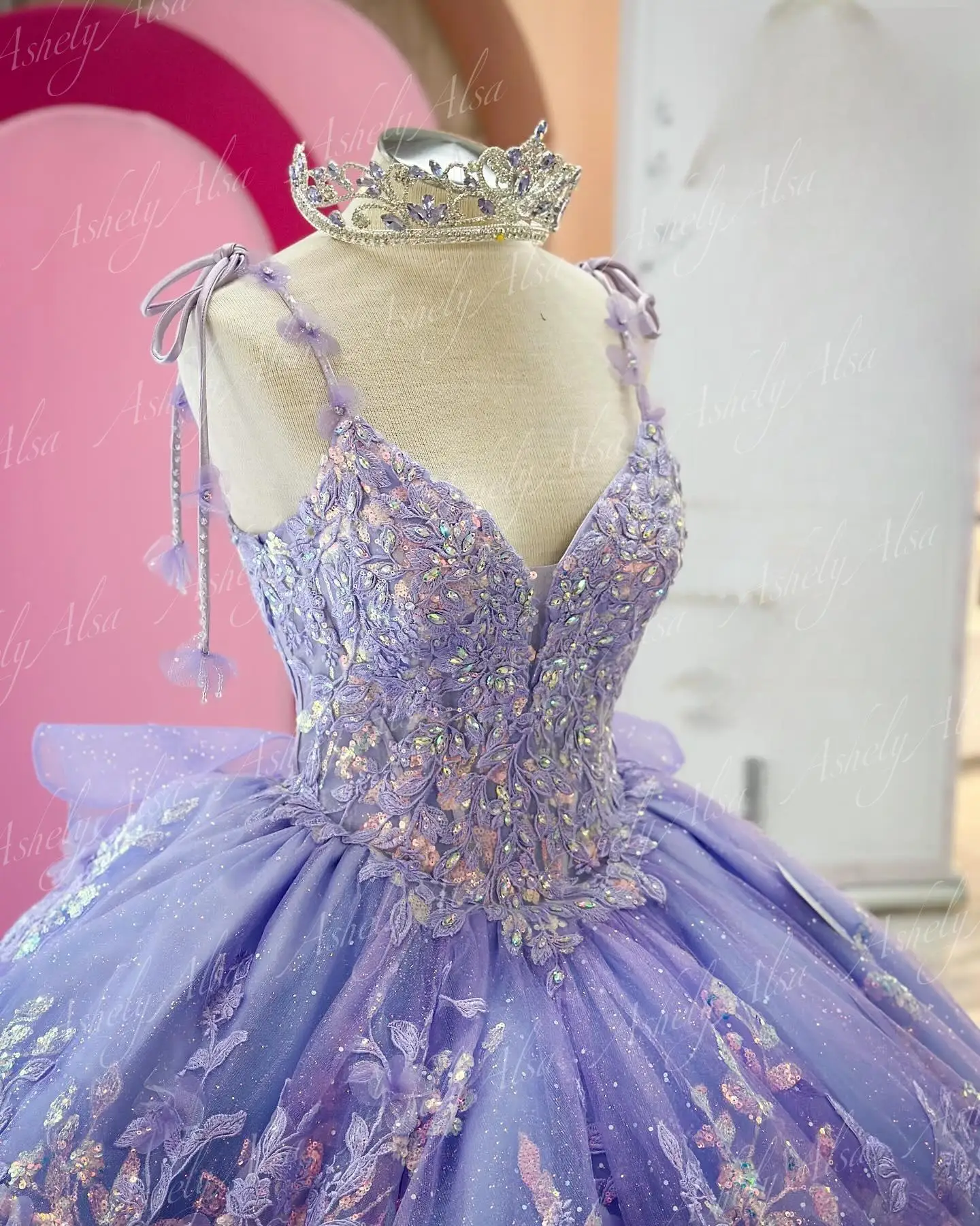 Женское бальное платье с блестками роскошное Лавандовое аппликацией и V-образным