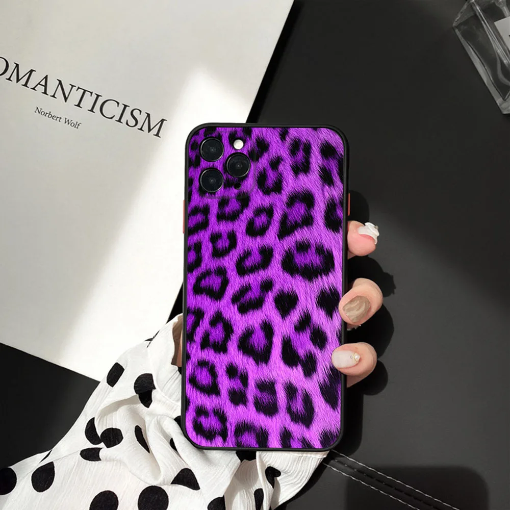 Phone Case For iphone 16Pro 7 8 Plus 15 14 13 Mini 12 11 16 Pro Max SE XR Black white Cow Skin Matte Frosted Translucent Cover