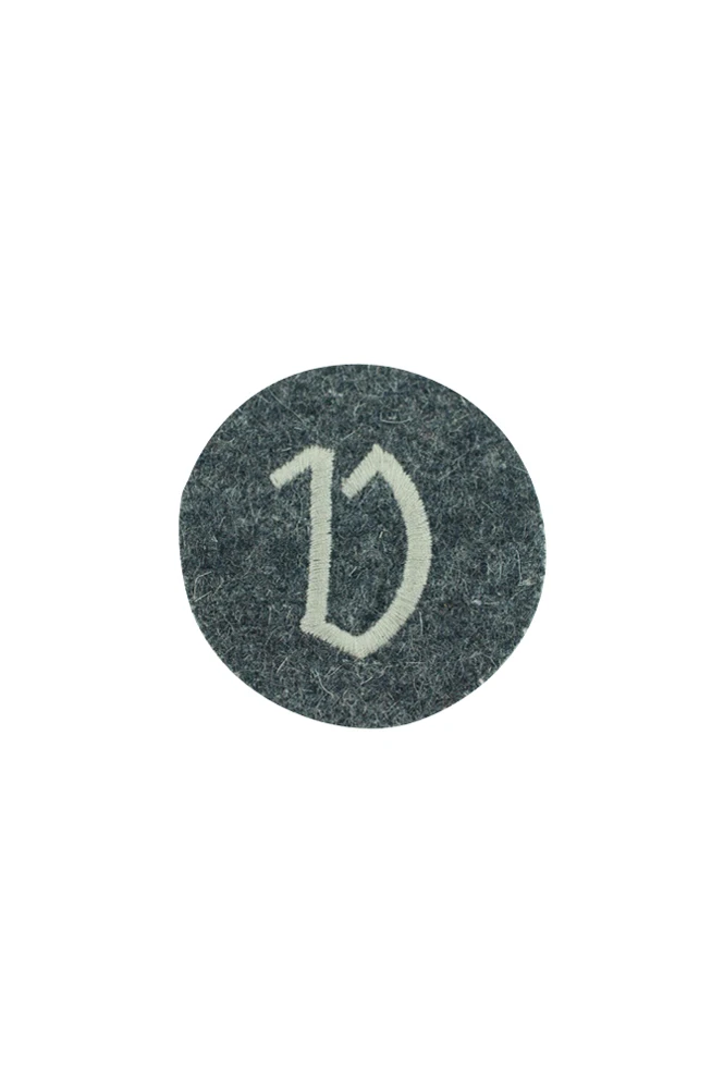 

GIRL-002 WWII German Luftwaffe administrative personnel sleeve trade insignia
