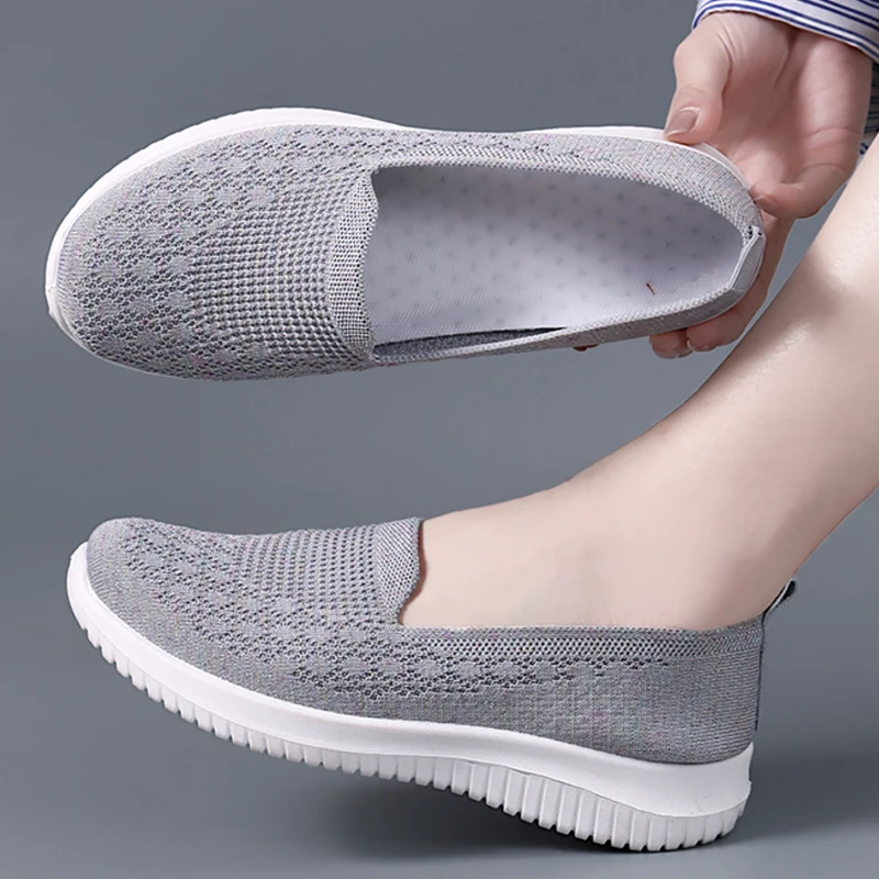Women Summer Loafers Breathable Mesh Female Casual Shoes Lightweight Ladies Running Shoes Soft Sole Comfortable Mom Sneakers
