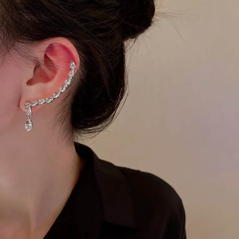 

Лидер продаж, элегантные длинные серьги-гвоздики с кисточками и длинной цепочкой с прозрачным Цирконом для женщин и девушек, ювелирные изде...