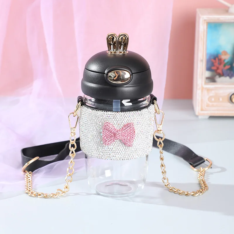 

Стеклянная соломенная чашка со стразами, милый вместительный Кролик с бантом и крышкой, чашка для воды для студентов, цепочка с обратным рем...