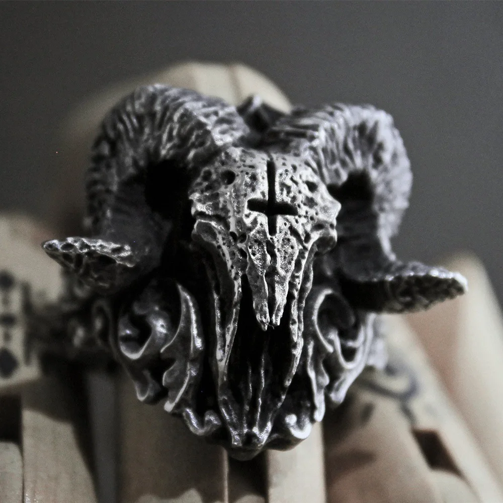 

Retro Punk Goat Skull Titanium Ring Domineering Male Devil Rock Hip Hop Ring Punk Goth Jewelry Anel