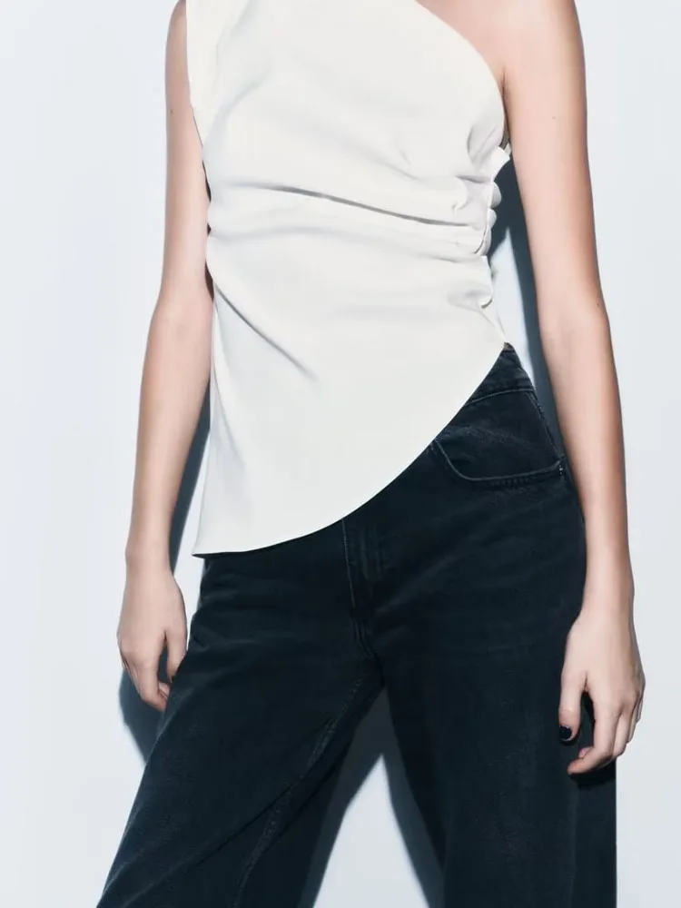 

Summer new fashion sexy foreign style all-match trend European and American off-shoulder asymmetric tops