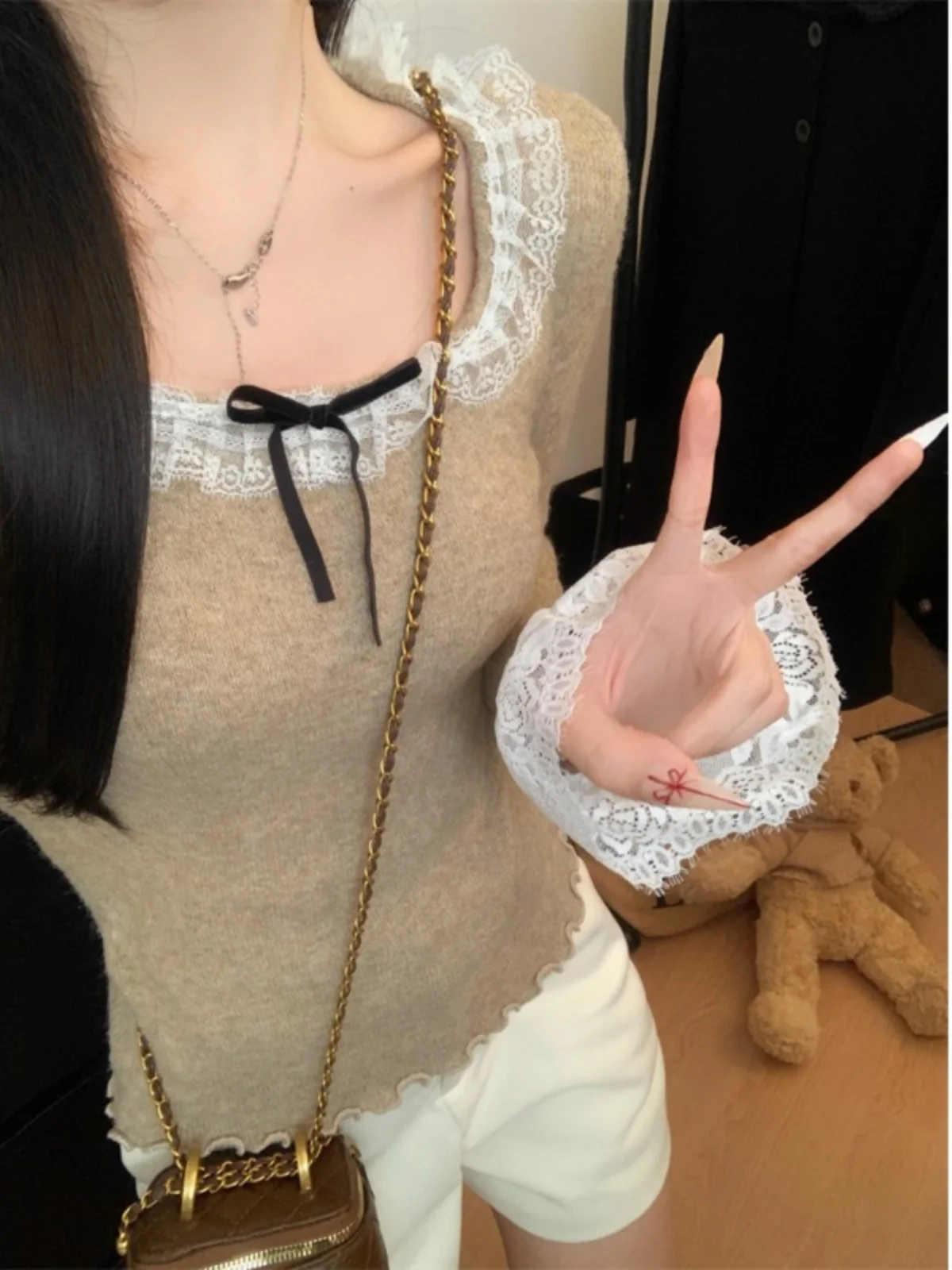 Pure Desire Sle Кружевная строчка с квадратным воротником и длинными рукавами Нижняя