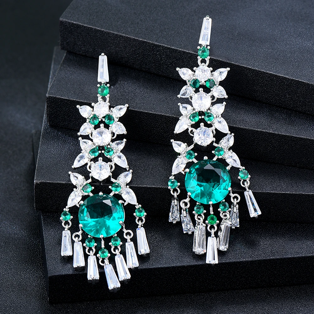 

Soramoore New Luxury Gorgeous Earrings For Women Wedding Party Shiny Crystal Earrings Fashion Jewelry High Quality Accessories