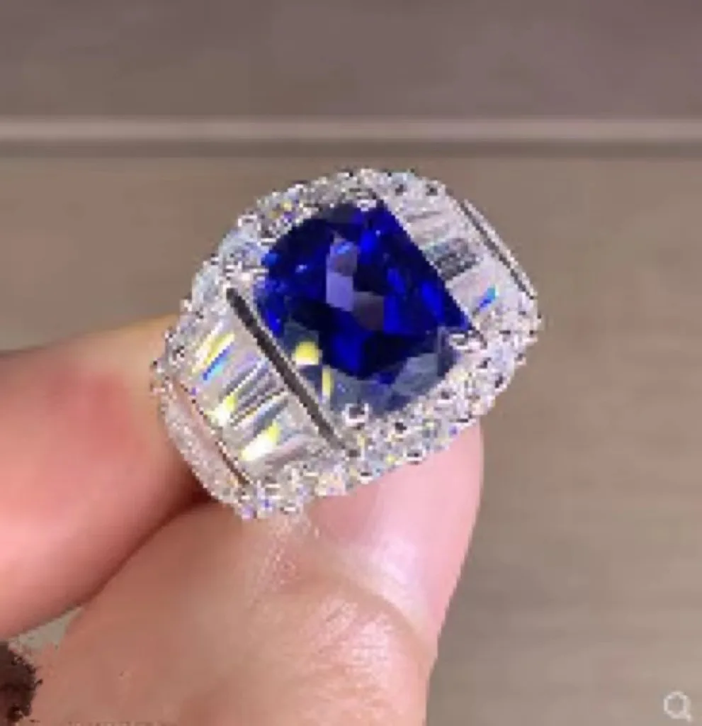 

Sapphire Ring for Men and Women Couple Style Personality Aggressive Open Fashion