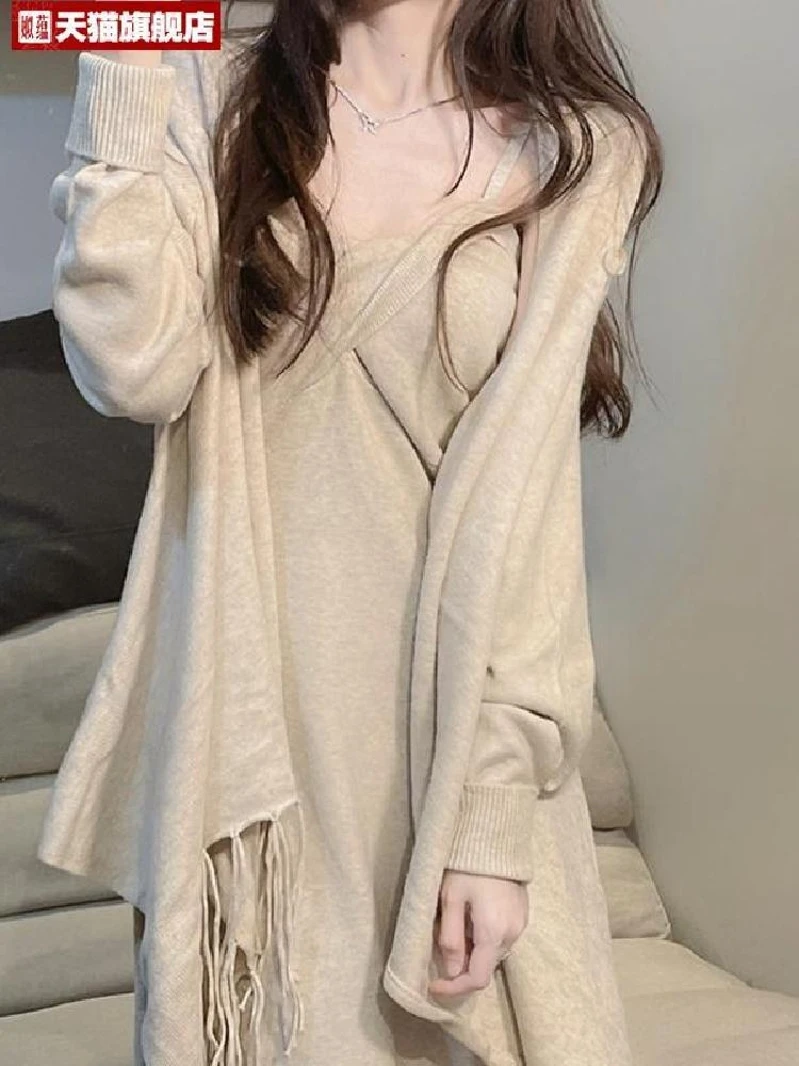 Plus Size Chic Tassel Shawl Trench coat Sweater Outerwear Royal Sister Young Sle French sle Knitted Sling Dress Two-piece Suit
