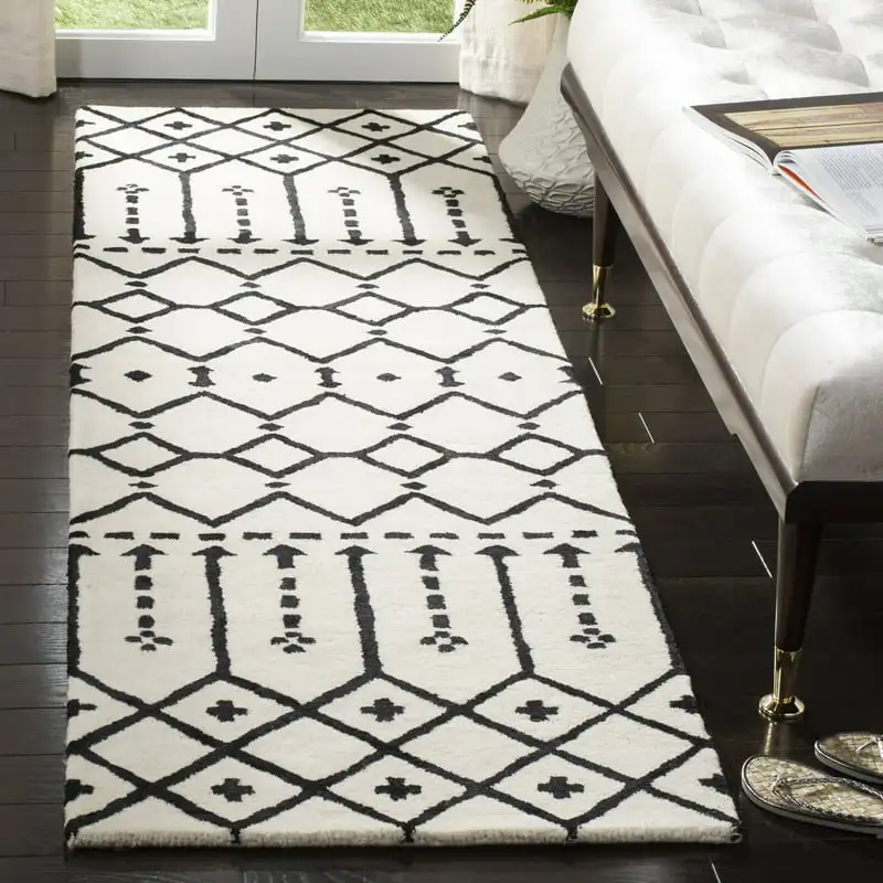 

Darin Geometric Wool Runner Rug, Ivory/Black, 2'3" x 8'