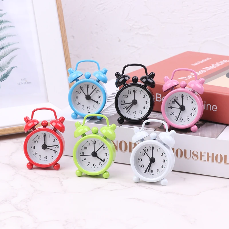 

1pc Classic Creative Metal Material Small Alarm Clock Rural Small Fresh Desktop Mini Alarm Clock Event Holiday Small Gift