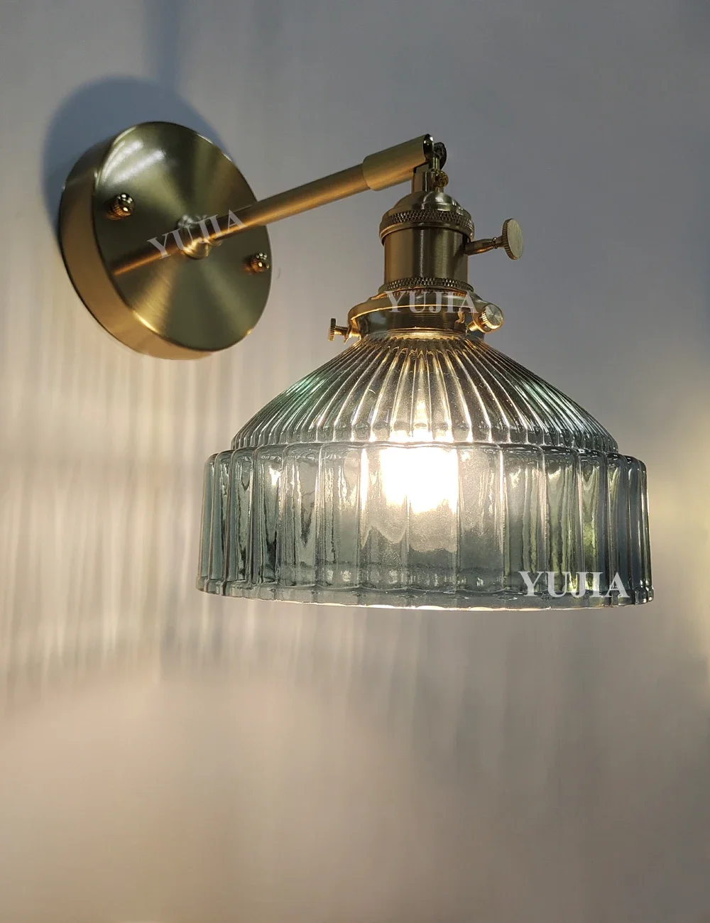 Современный декоративный настенный светильник в скандинавском стиле стеклянный