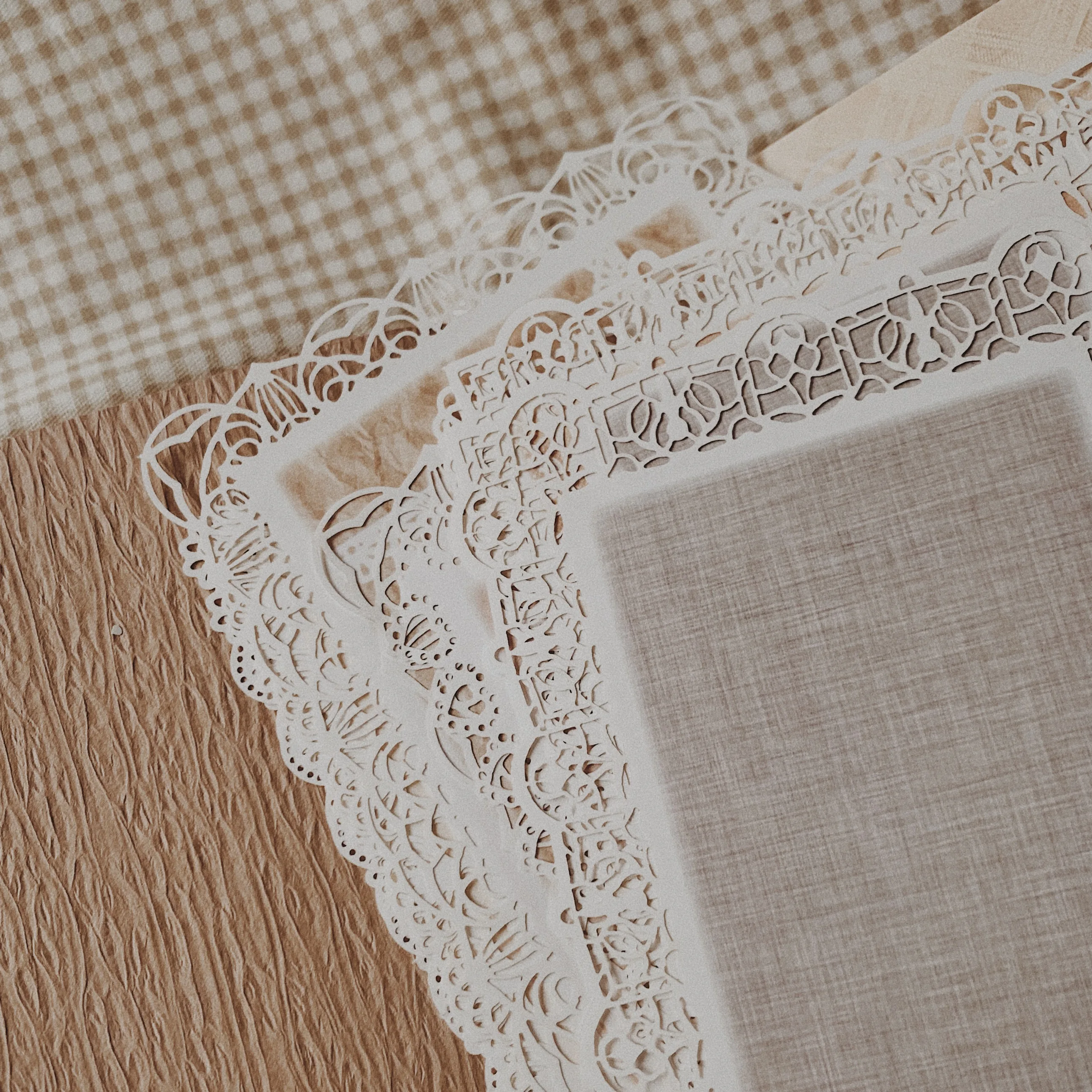 Рисунок 3 - винтажные кружевные бумажные салфетки