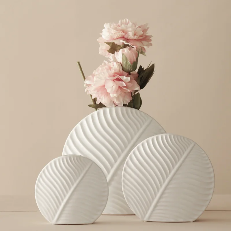 

Ins Nordic flower arrangement flat vase white leaves ceramic soft decoration ornaments handicrafts personalized creative flower