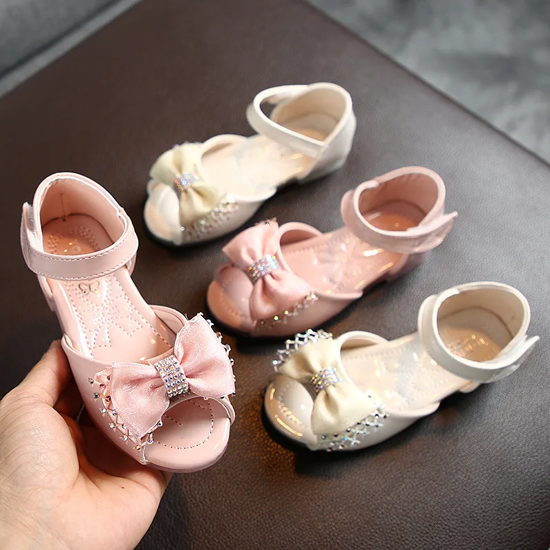 Summer Girls Flat Sandals Patent Leather Shoes For Kids 2-8 Years Little Girl Fashion Sequined Bow Princess Sandals Size 22-31