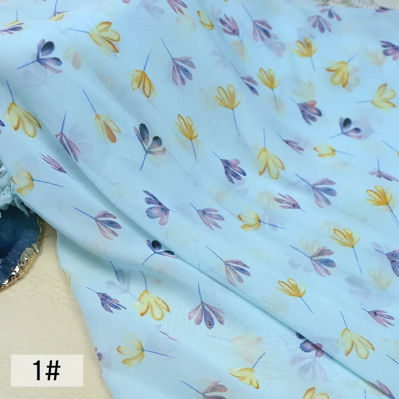 Шифоновая ткань с цветочным принтом 150x45 см