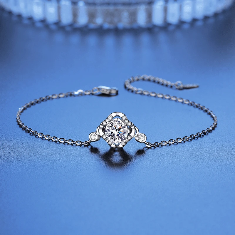 

925 sterling silver four-leaf clover moissanite bracelet small fresh simple girls bracelet