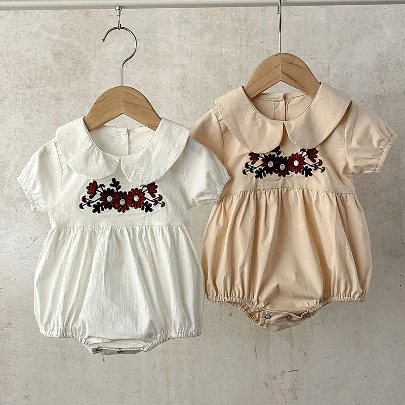 

Детский хлопковый комбинезон с коротким рукавом и цветочной вышивкой