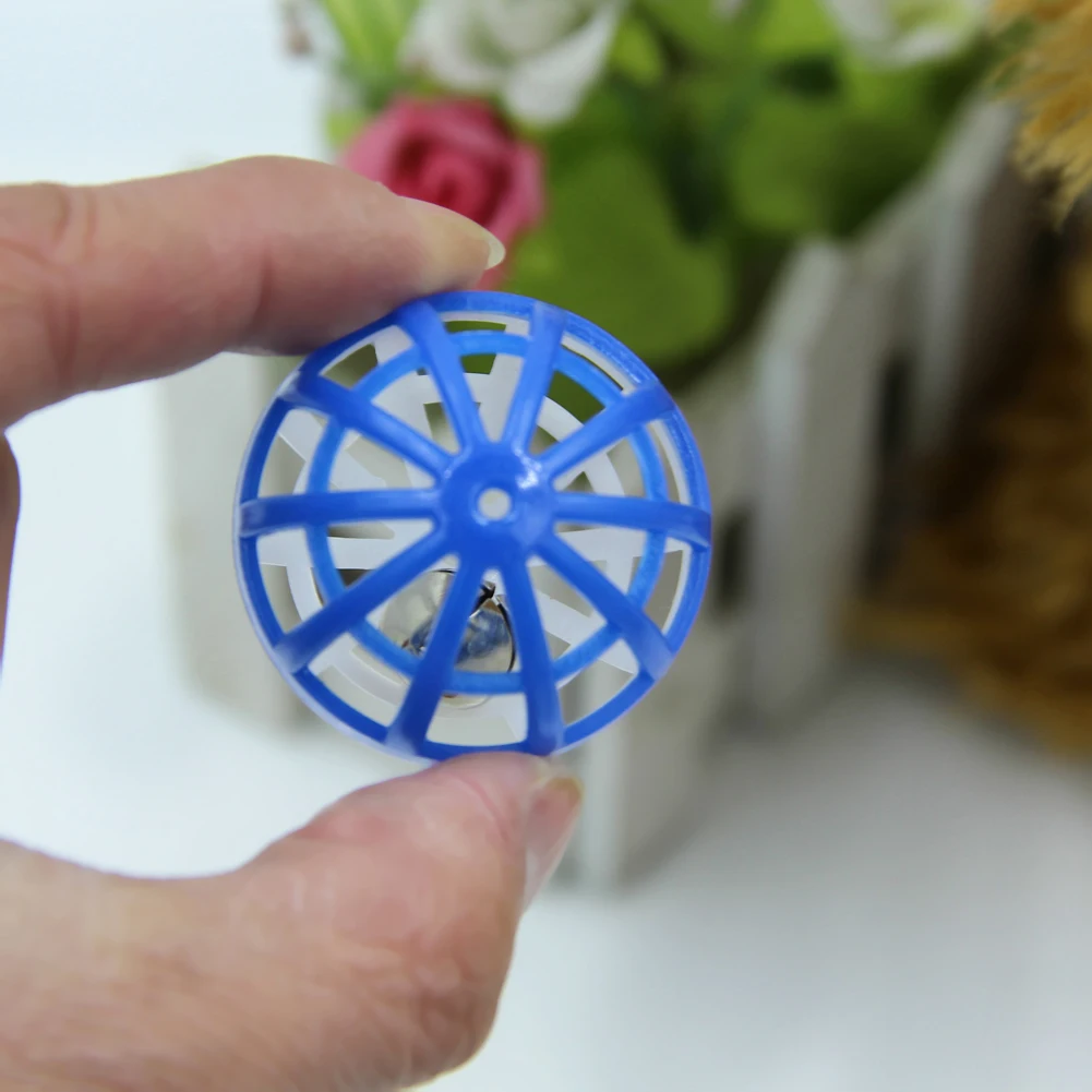 

Entertainment Balls Throwing Interaction Pet Products Hollow Training Jingle Bell Rattle Cat Teaser Chewing Scratch Toy