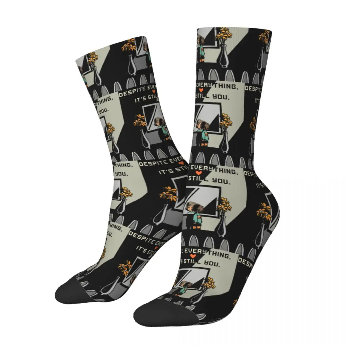 

Funny Crazy Sock for Men Despite Everything, It's Still You Hip Hop Harajuku Deltarune Game Kris Susie Ralsei Game Seamless Sock