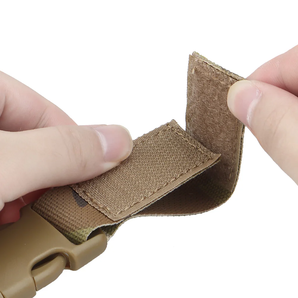 Tactical Marking Light Dispenser Belt Mounted Pouch Hanger Fluorescent Label Glow Lighting Signal Sticks Paintball Accessories