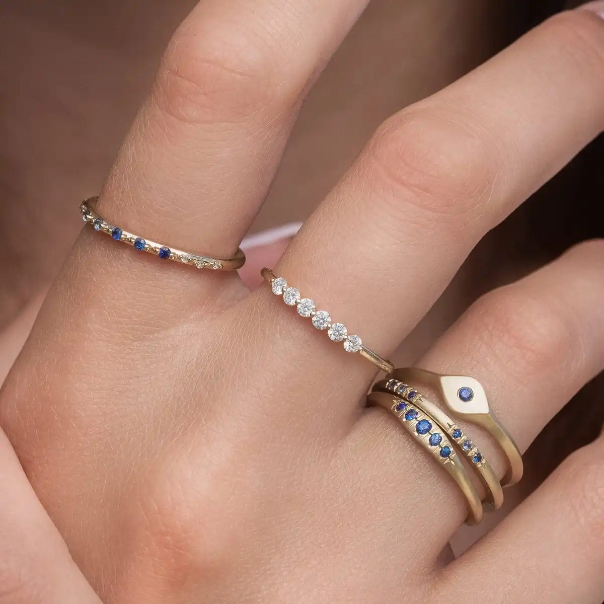 

Luxurious S925 Sterling Silver Silma Blue Sapphire Ring for Women