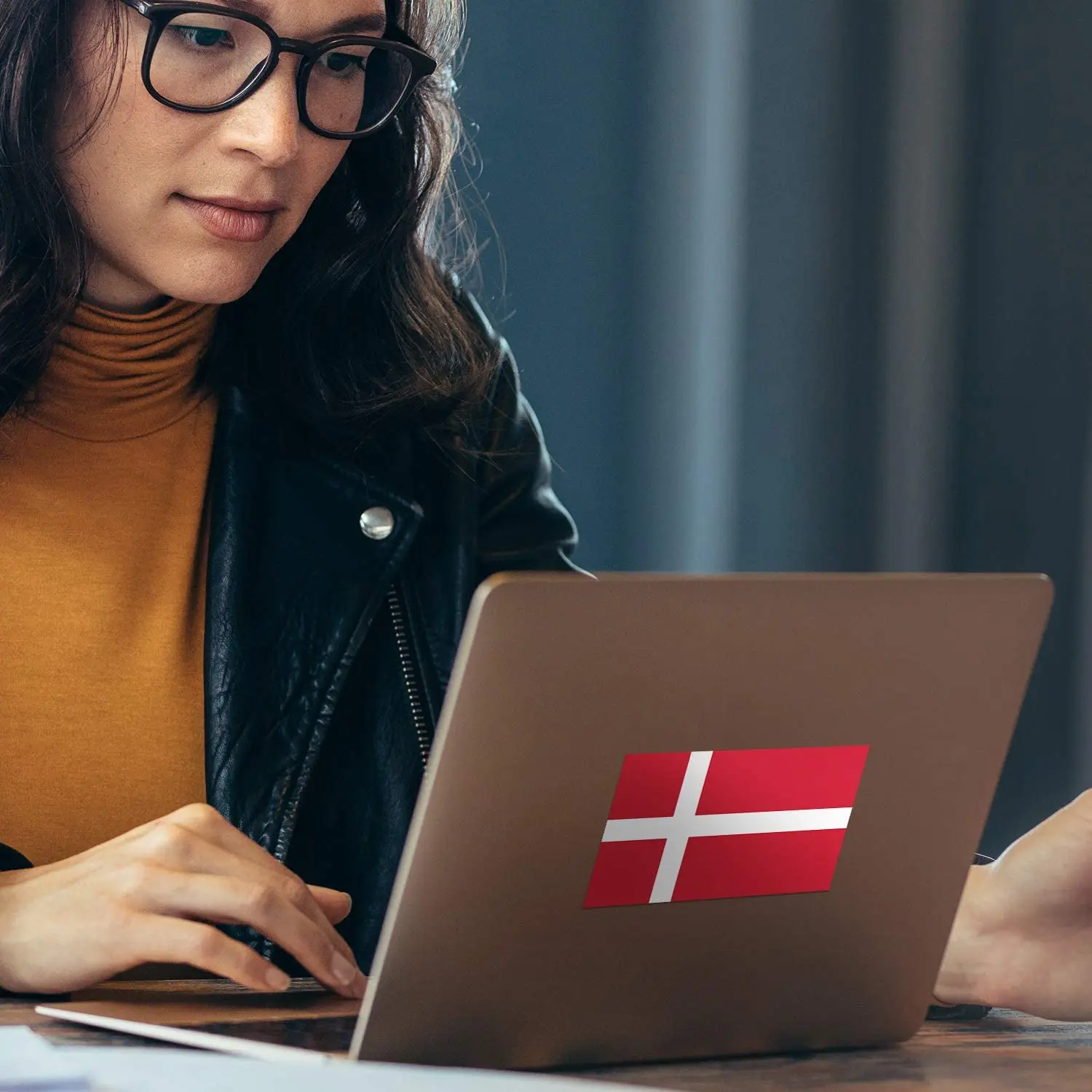 Датский флаг автомобильная наклейка подходит для компьютера стикер на колесиках