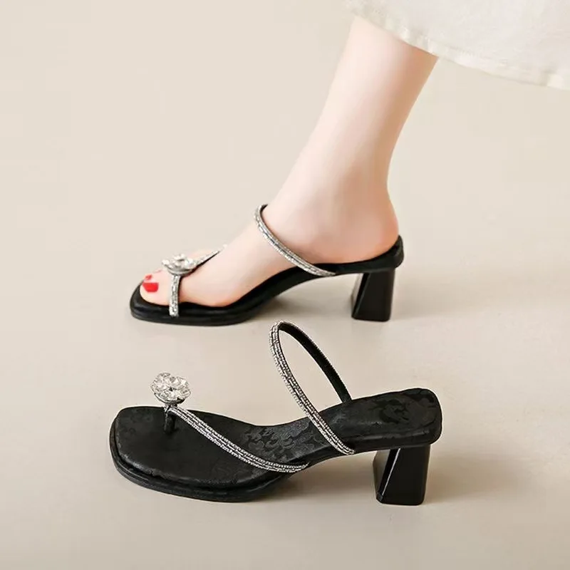 Обувь Тапочки Повседневные резиновые шлепанцы Женские средней длины Квадратный