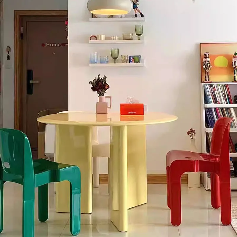 Круглые фотостулья для кухни Маленькие компактные скандинавские стулья