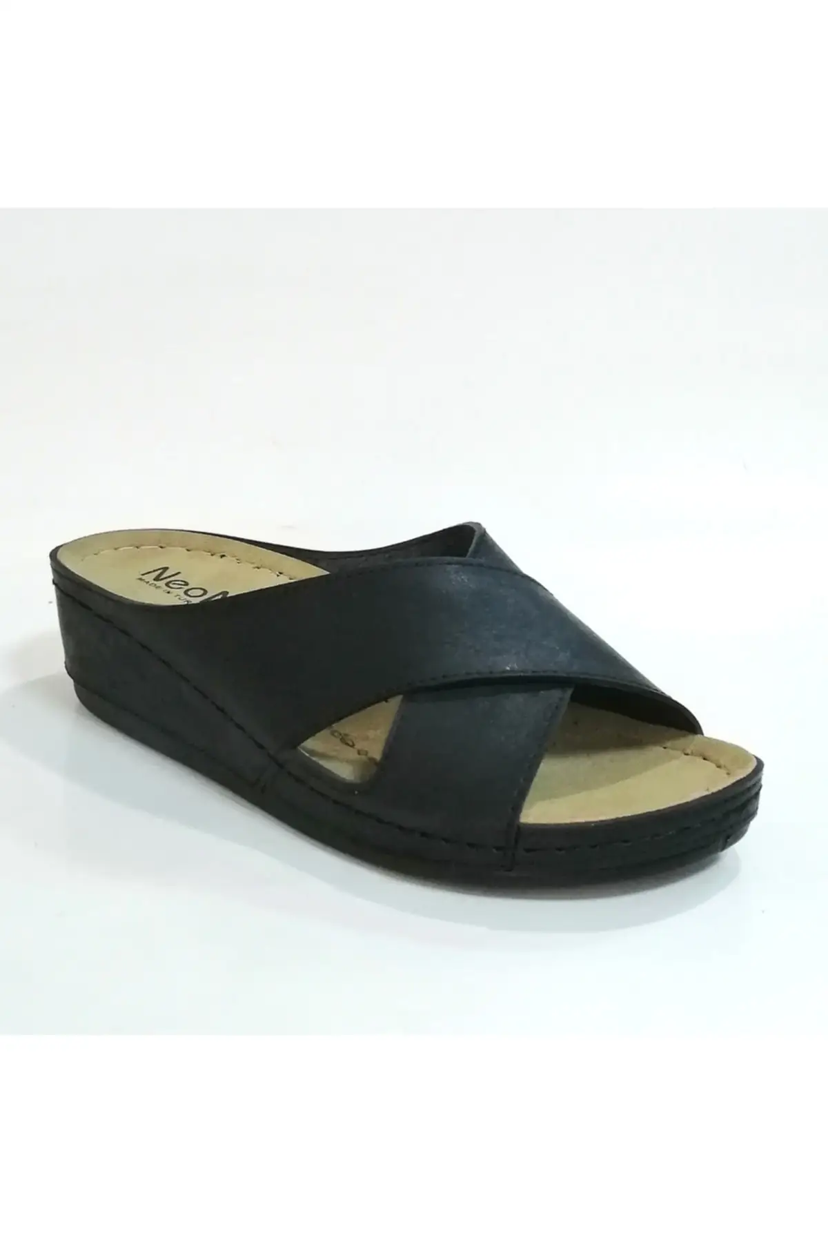 

Women's Fashion Comfort Slippers Sandals Cross Poly Sole Model