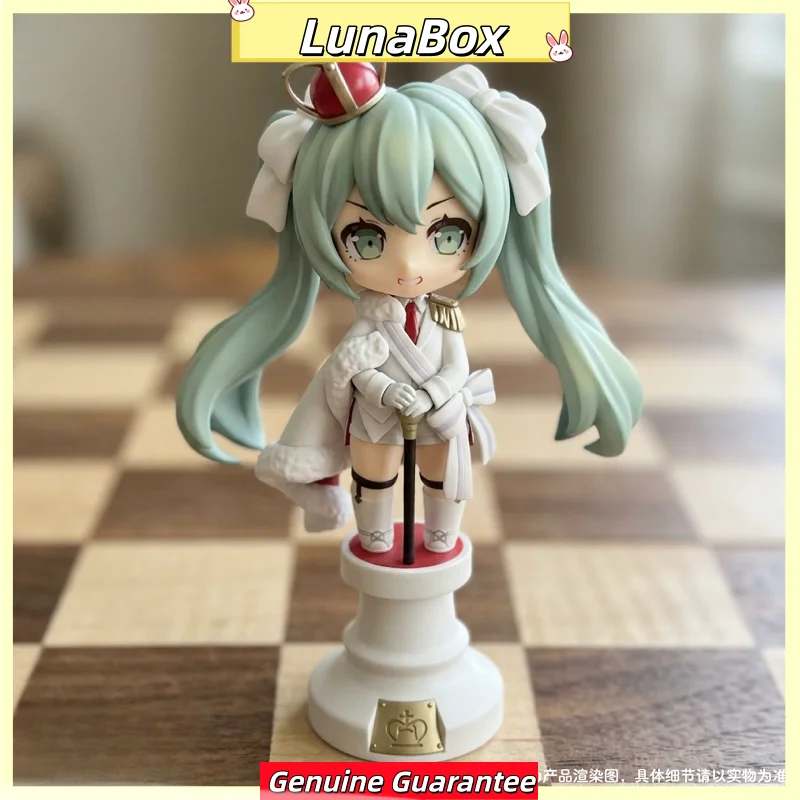 Фото Оригинальная мини-фигурка Hatsune Miku из серии Chess, черно-белая, в стиле Blind Box, коллекционная аниме-фигурка для декора рабочего стола, для коллекционеров аниме. №4
