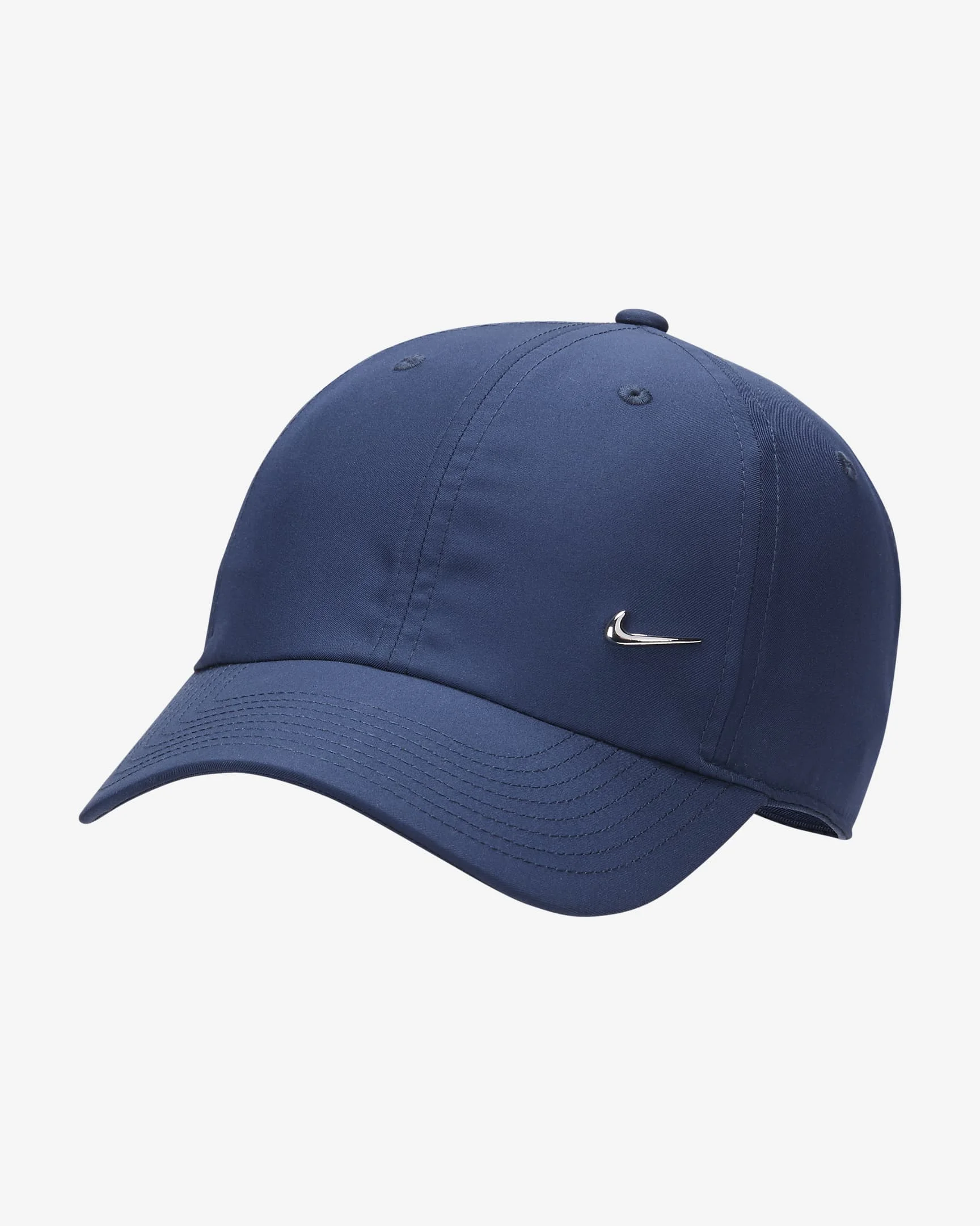 Фото Nike Dri-FIT Club Дышащая, быстросохнущая металлическая спортивная кепка Nike Swoosh с мягким верхом №1
