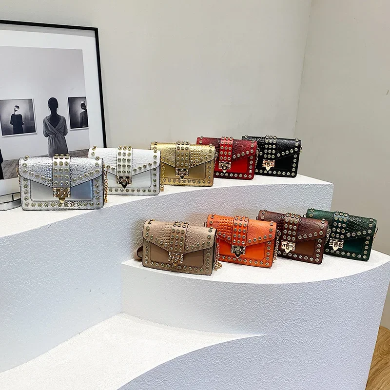 Женская сумка через плечо с цепочкой на одно сумки-тоут и кошельки заклепками